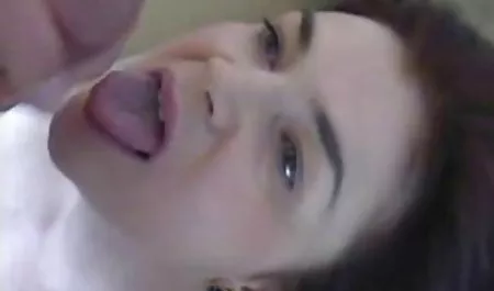 빌어 포르노 우크라이나 대학 온라인 여자 먹을 가장 친한 친구