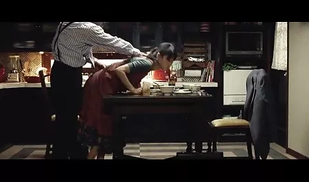 버블 훌라후프 엉덩이 솔직한 포르노 여대생 무료 비키니를 입은 여자,수영장