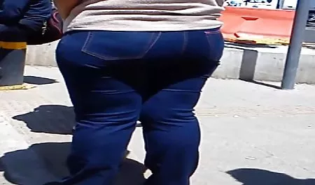 소녀 큰 가슴을 가진 귀영나팔 시계르 학생 비디오