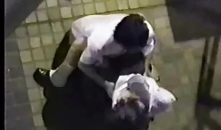 새끼 고양이는 얼굴에서 가진 어뢰 포르노의 목록생